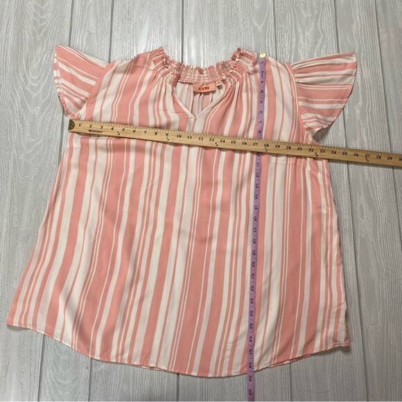 EVRI Women's Pink & White Striped Short Sleeve Blouse Size 1X New - Picture 4 of 8